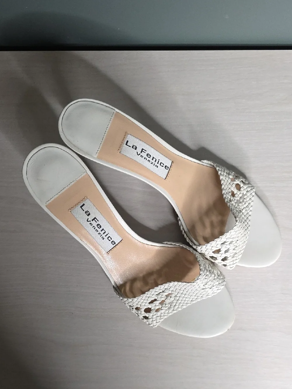 White Braided Leather Slide Heels La Fenice Venezia Size 8.5 Bridal, BRIDE